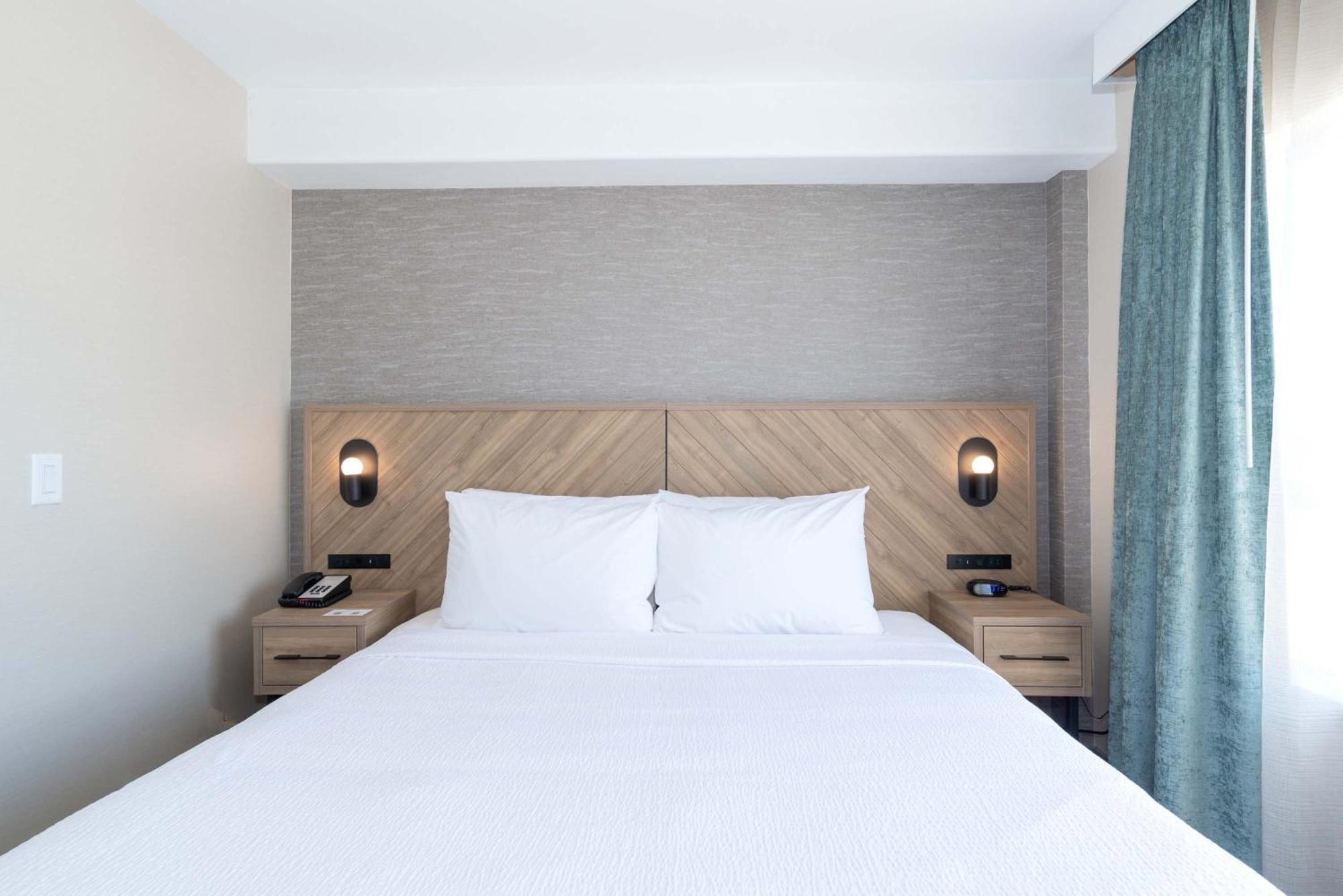 Sandman Hotel & Suites Regina Esterno foto