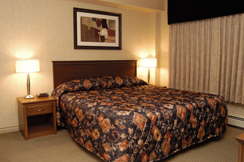 Sandman Hotel & Suites Regina Esterno foto